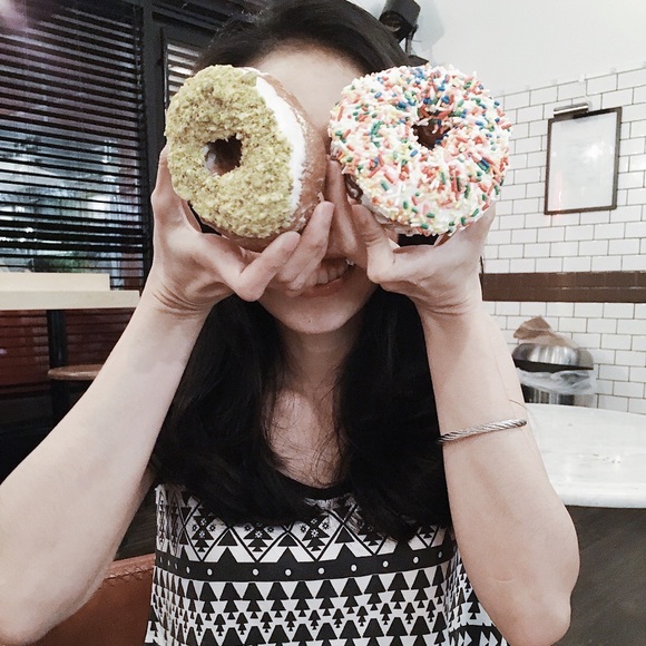 11/23 SHOW: About your host 🙃🌿 - Picture 2 of 8